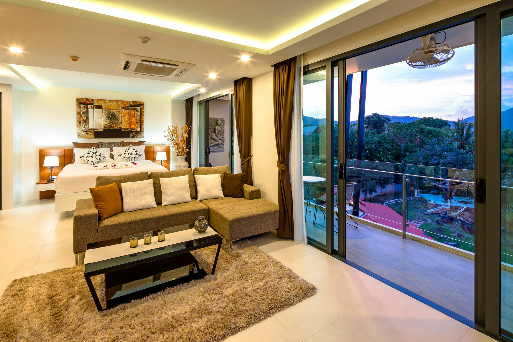 Aparthotel At The Tree Phuket à Rawai Extérieur photo