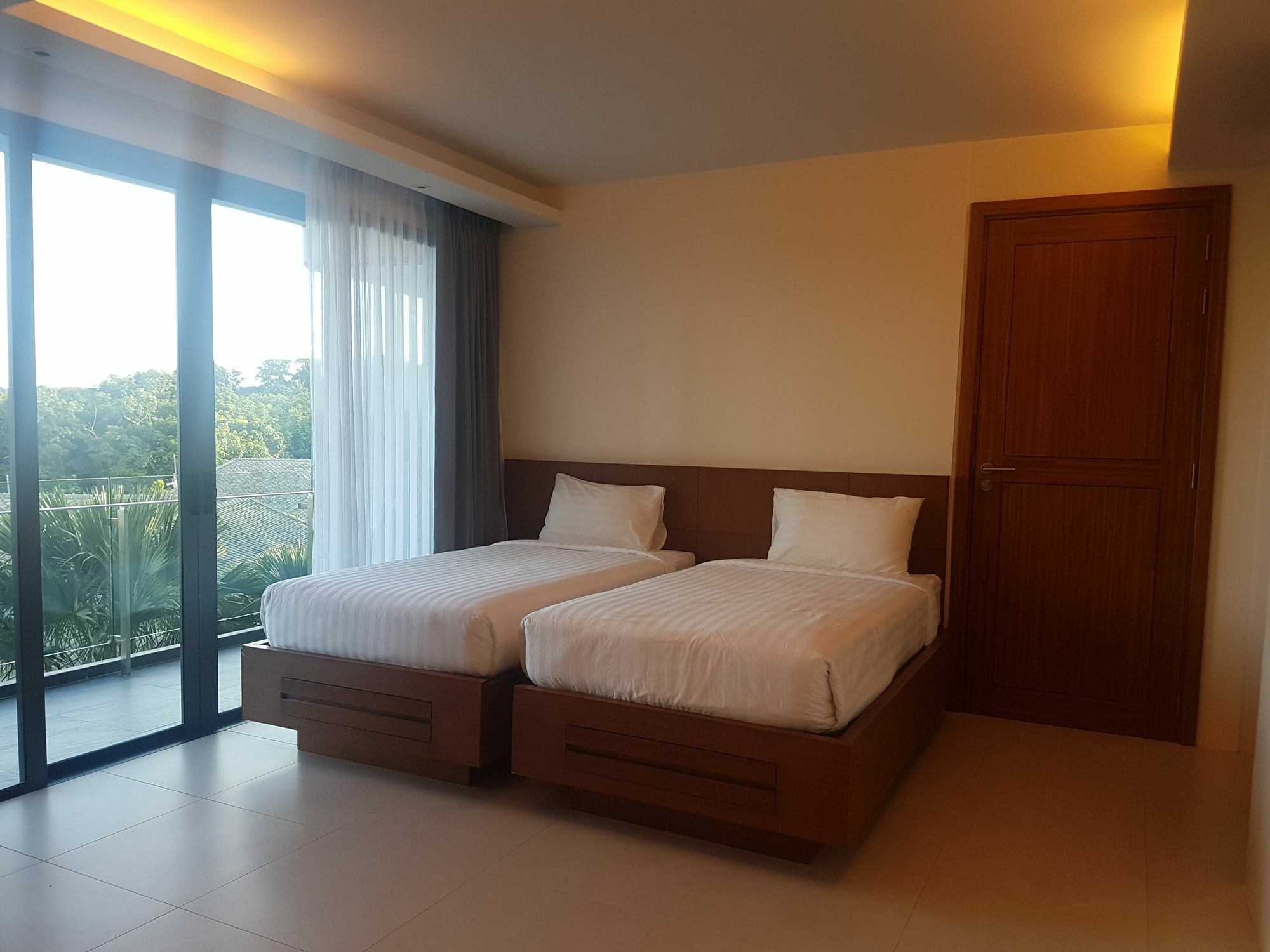Aparthotel At The Tree Phuket à Rawai Extérieur photo
