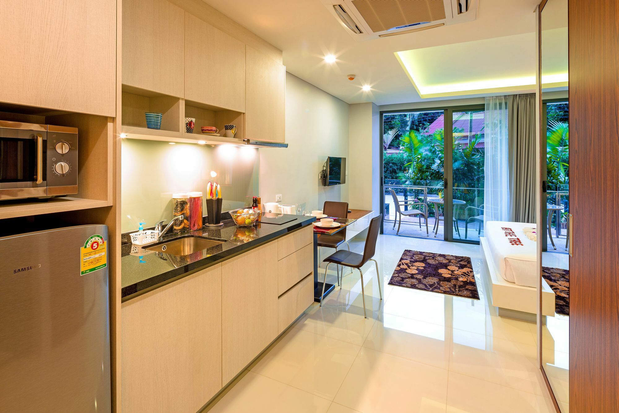 Aparthotel At The Tree Phuket à Rawai Extérieur photo