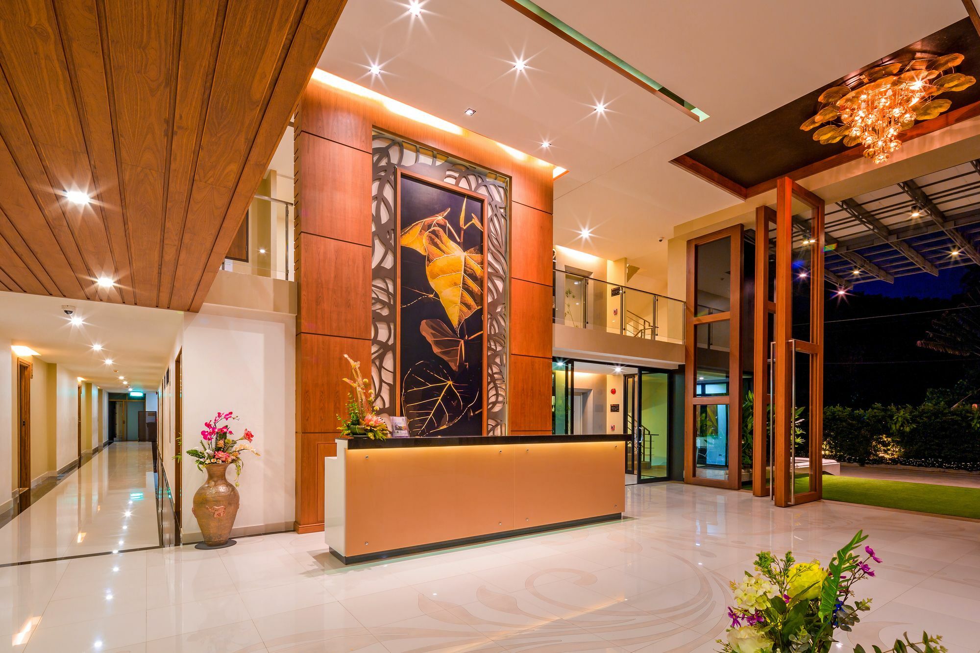 Aparthotel At The Tree Phuket à Rawai Extérieur photo